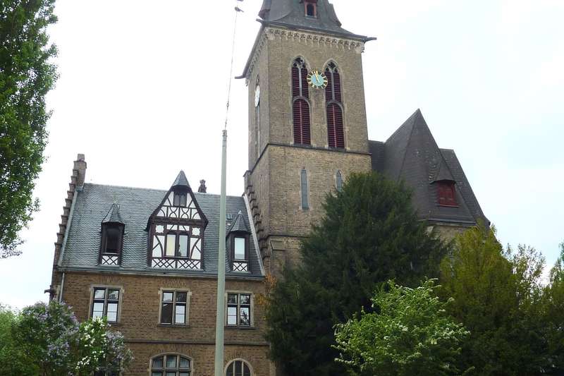 Herz-Jesu-Kirche in Frankfurt-Fechenheim