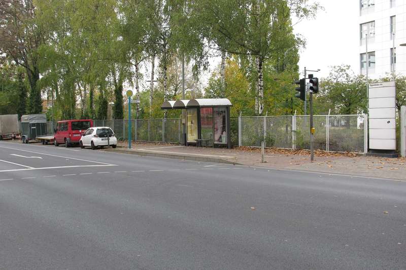 Kleyerstraße mit Eisenbahnbrücken im Frankfurter Gallus