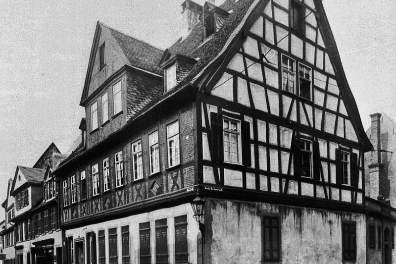Altstadt Kirche Bangert Historisch in Hanau – Lokales Umfeld für Ihren Umzug